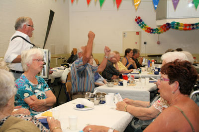 Foto 203 uit OuderVierdaagse23_6