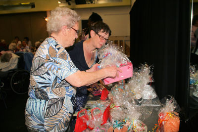 Foto 102 uit Ouderen4Daagse8_6