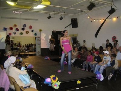 Foto 66 uit miss verkiezing 2005