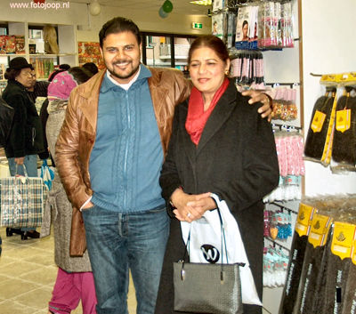 Foto 117 uit openingtokomilobi