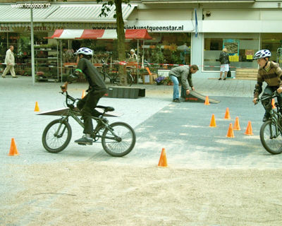 Foto 97 uit wijkfeest de dijk new