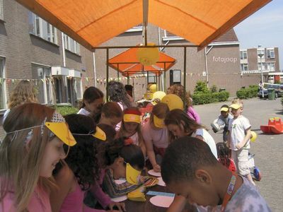 Foto 4 uit straatspeeldag 2005