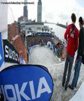 Foto 109 uit big air snowboarden