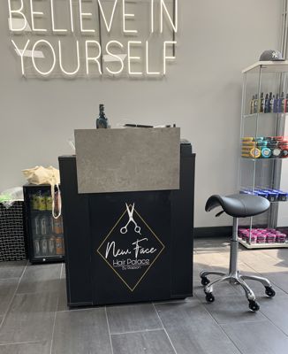 Foto 6 uit Opening Kapsalon