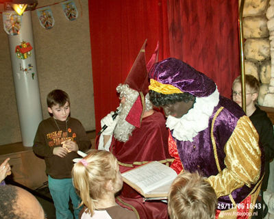 Foto 145 uit sinterklaas 2006 new