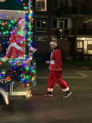 Foto 41 uit Kerstman Optocht