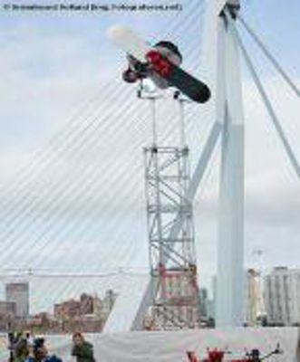 Foto 142 uit big air snowboarden