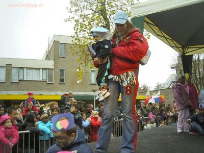 Foto 63 uit sinterklaas2005
