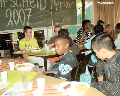 Foto 28 uit afscheidsfeestgroep8