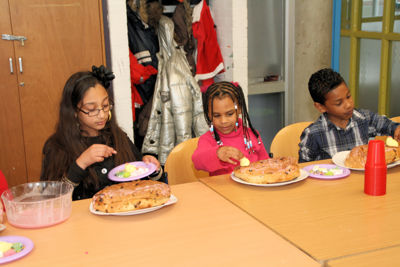 Foto 23 uit PaasBrood Versieren