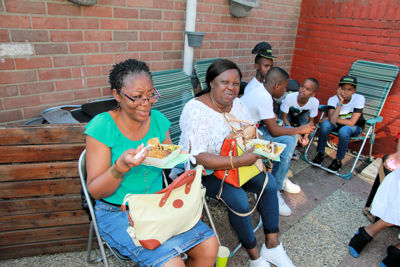 Foto 39 uit KinderfeestBuur24-8