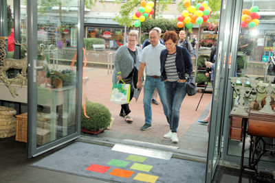 Foto 126 uit De Bloemenboetiek