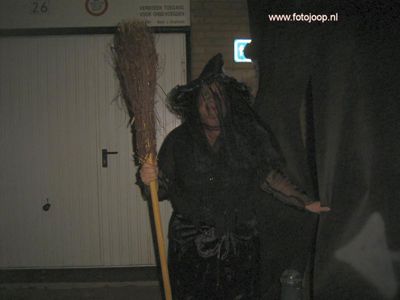 Foto 306 uit halloween2005