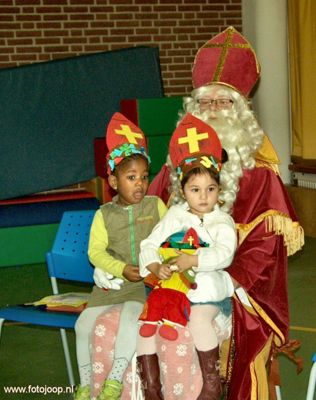 Foto 10 uit RK Regenboog