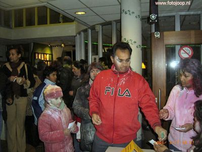 Foto 23 uit holi feest 2006 b.w