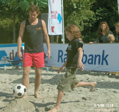 Foto 124 uit wijkparkfeest 2006