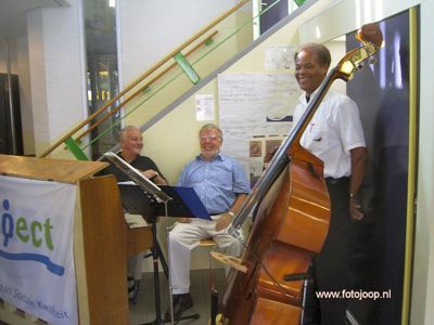 Foto 4 uit wijkparkfeest 2005