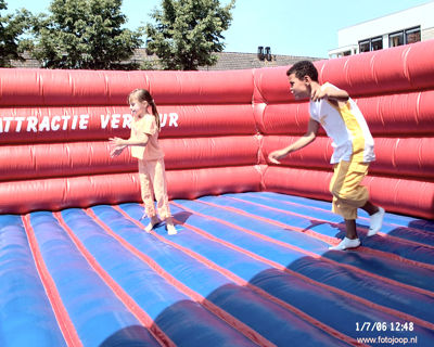 Foto 137 uit opzoomeren 2006 bw