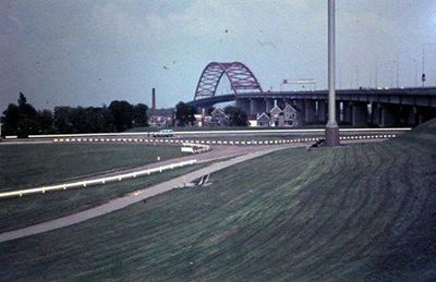 Foto 651 uit BRIENENOORDBRUG