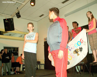 Foto 101 uit afscheidsfeestgroep8