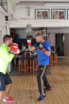 Foto 5 uit I-Believe-Be-Lieve