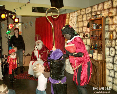 Foto 117 uit sinterklaas 2006 new