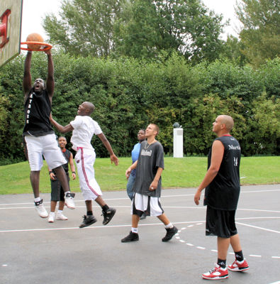 Foto 11 uit Dwightmemorealday!