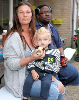 Foto 12 uit Barbeque Sheena