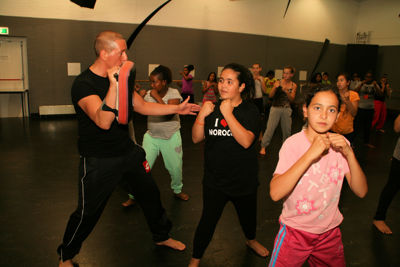 Foto 381 uit CardioKickBoxen4Kids