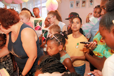 Foto 110 uit KinderfeestBuur24-8