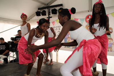 Foto 191 uit LikeJeWijkfeest14-9