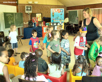 Foto 57 uit RK Regenboogl2