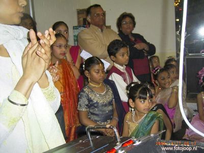 Foto 30 uit holi feest 2006 b.w