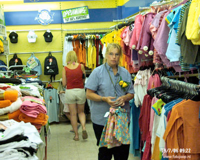 Foto 81 uit zeeman beverwaard