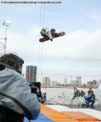 Foto 14 uit big air snowboarden