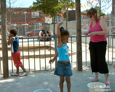 Foto 191 uit opzoomeren 2006 bw