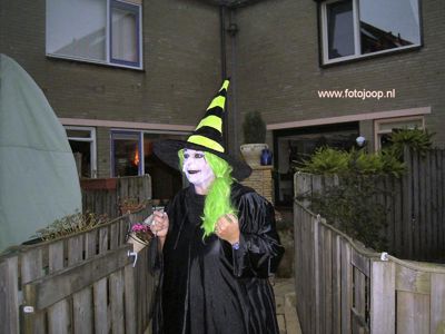 Foto 318 uit halloween2005
