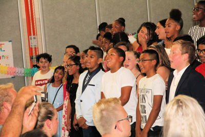 Foto 92 uit RegenboogEindFeest