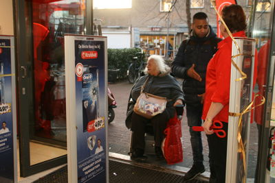 Foto 44 uit Opening Kruidvat wc