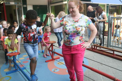 Foto 240 uit JubeleumrkRegenboog