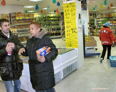 Foto 17 uit openingtokomilobi