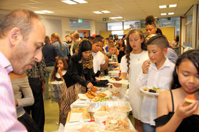 Foto 125 uit RegenboogEindFeest