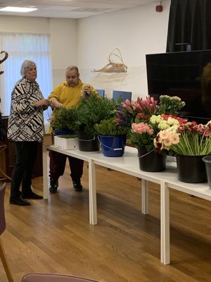 Foto 3 uit Bloenstukjes Maken