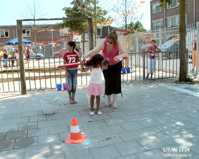 Foto 189 uit opzoomeren 2006 bw