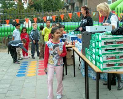 Foto 24 uit schoolsportplein07b.w