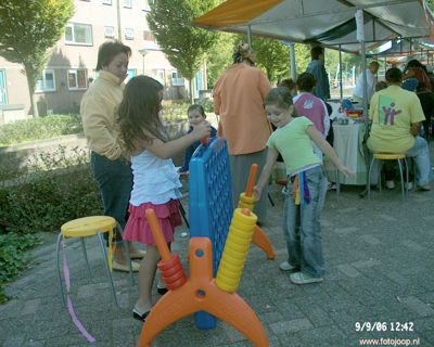 Foto 113 uit wijkparkfeest 2006