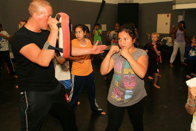 Foto 382 uit CardioKickBoxen4Kids