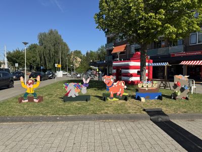 Foto 9 uit X-Wijkfeest en Braderie Prinsenplein ijsselmonde geplaatst 4-7-2026 