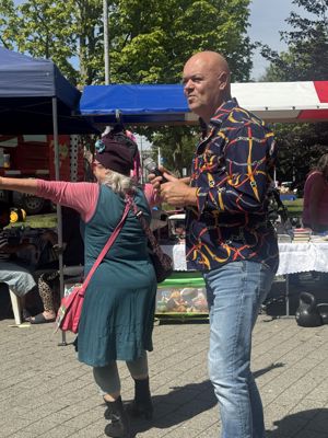 Foto 24 uit X-Wijkfeest en Braderie Prinsenplein ijsselmonde geplaatst 4-7-2026 