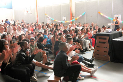 Foto 84 uit RegenboogEindFeest